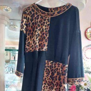 EUC - LEONARD Paris wool dress from Signed fabric leopard print  - Sz 38, Italy